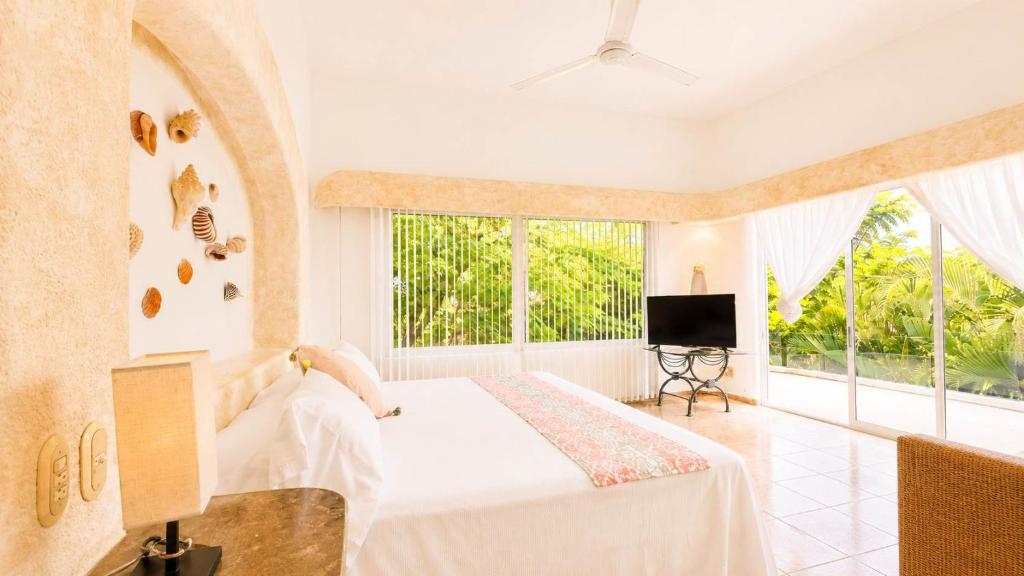7BR Villa with Private Pool & Spectacular Views - 3
