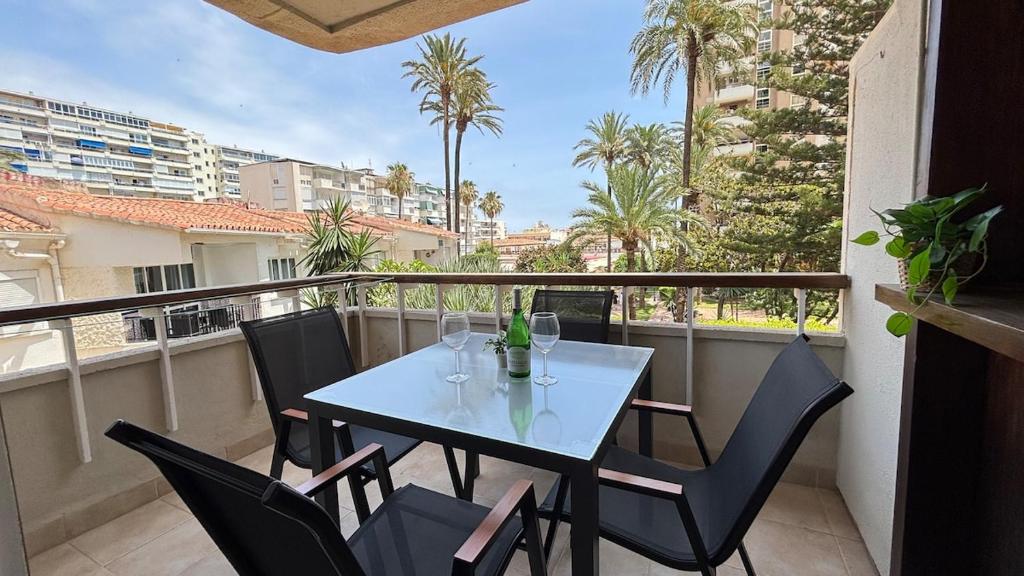 Beach Apartment with pool - La Carihuela - 1