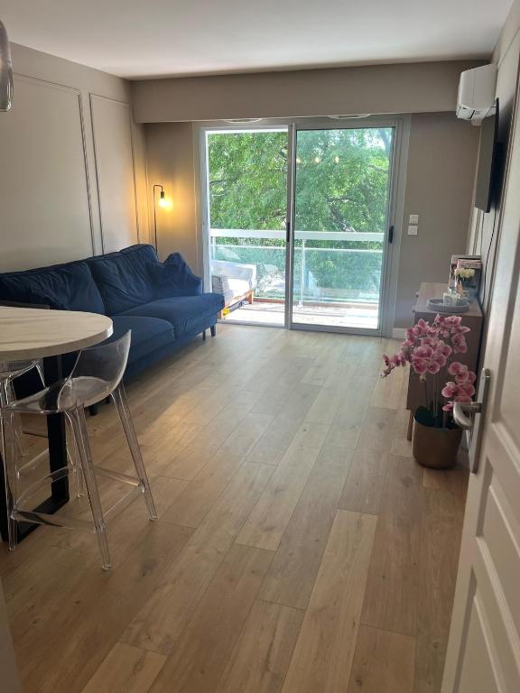 Beautiful 2-room rental in Cap d'Antibes - 1