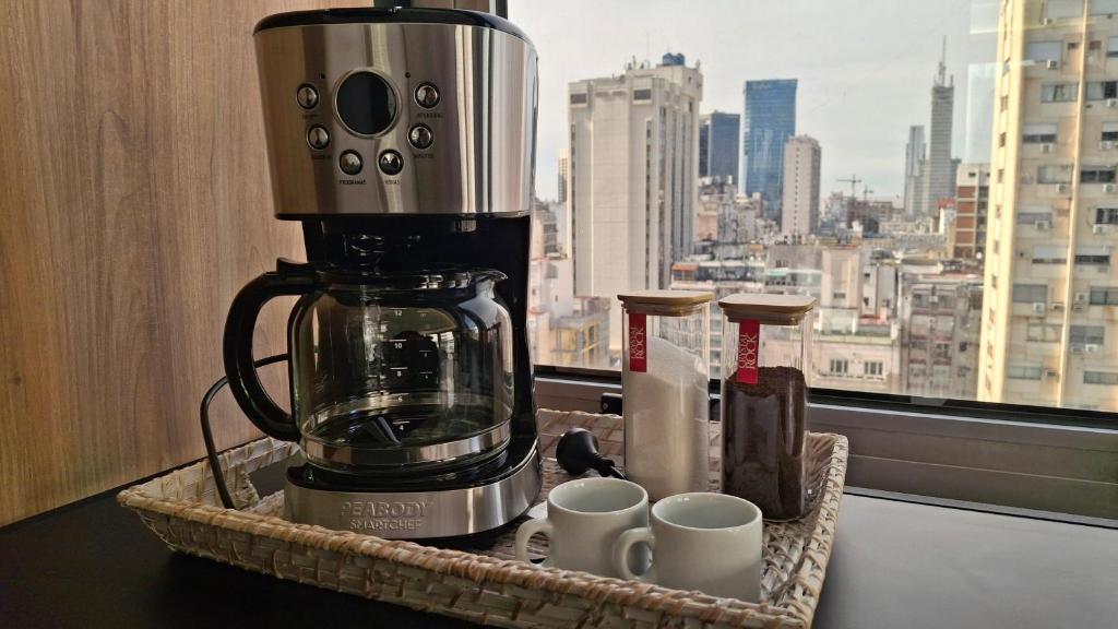 Comodidad y belleza, seguridad 24hs, céntrico, cochera, zona Galerías Pacífico y Obelisco - 2