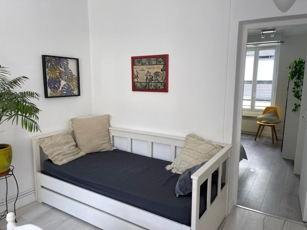 Cozy Flat in La Butte Aux Cailles - 2