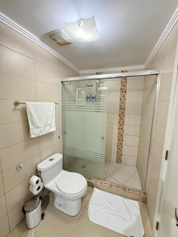 Suite amplia con vista panorámica al río con piscina RF1-605 - 2