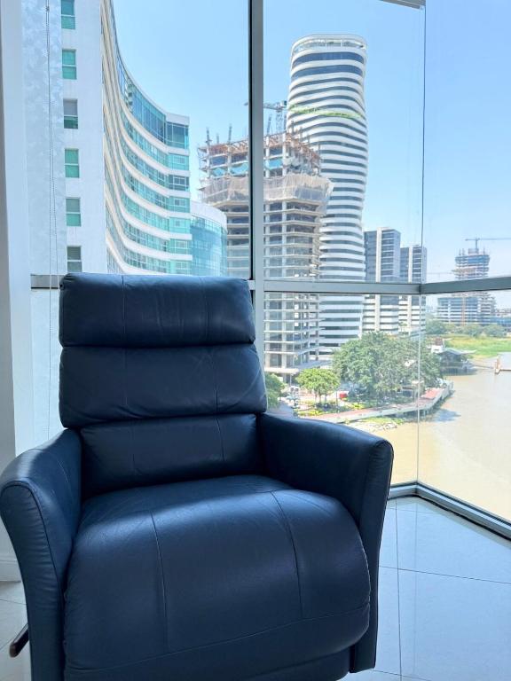Suite amplia con vista panorámica al río con piscina RF1-605 - 4