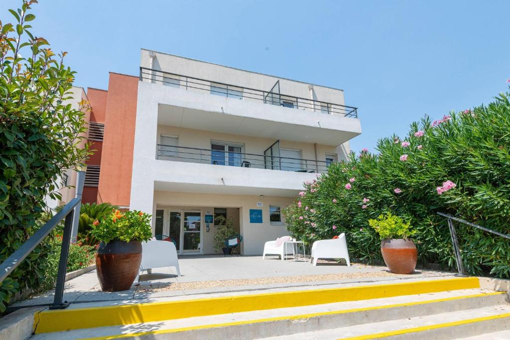Comfort Aparthotel Cannes Mandelieu - 2