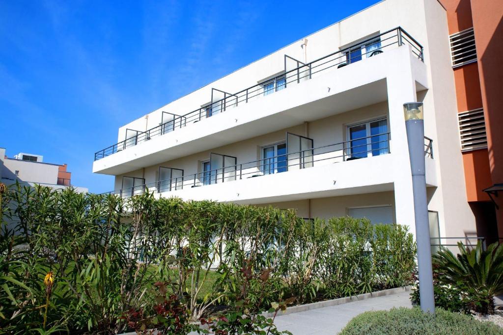 Comfort Aparthotel Cannes Mandelieu - 3