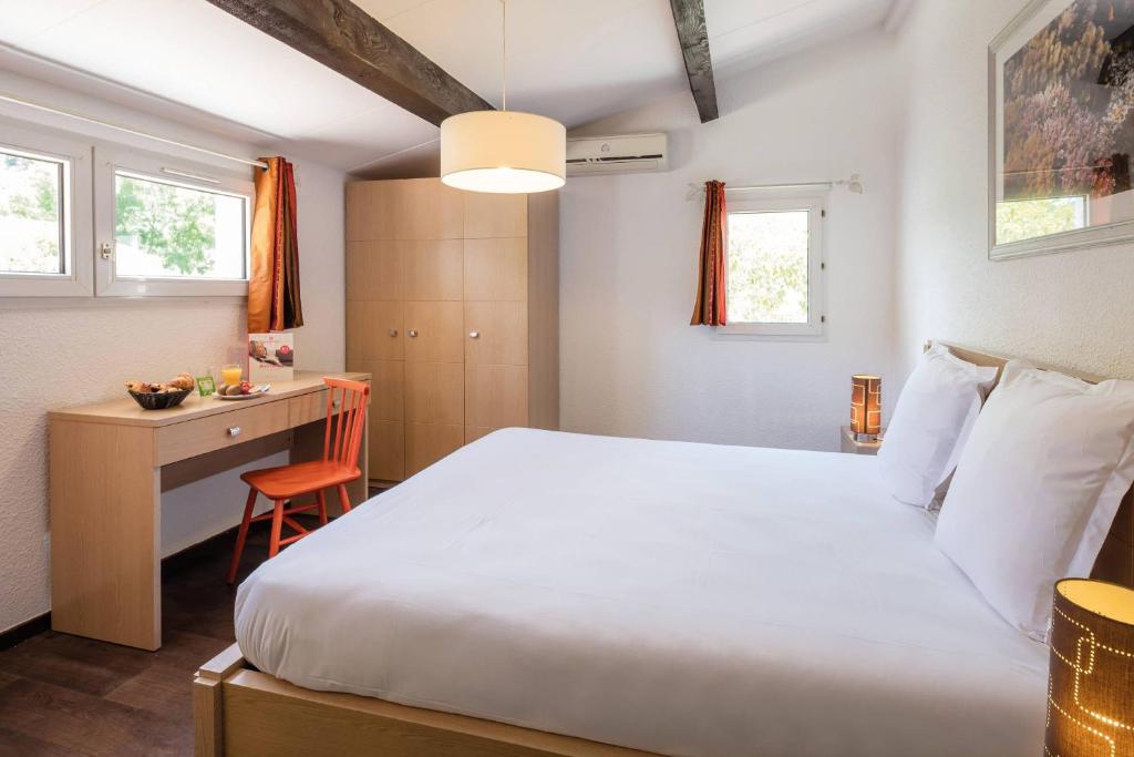 Comfort Aparthotel Mandelieu la Napoule Village - 5