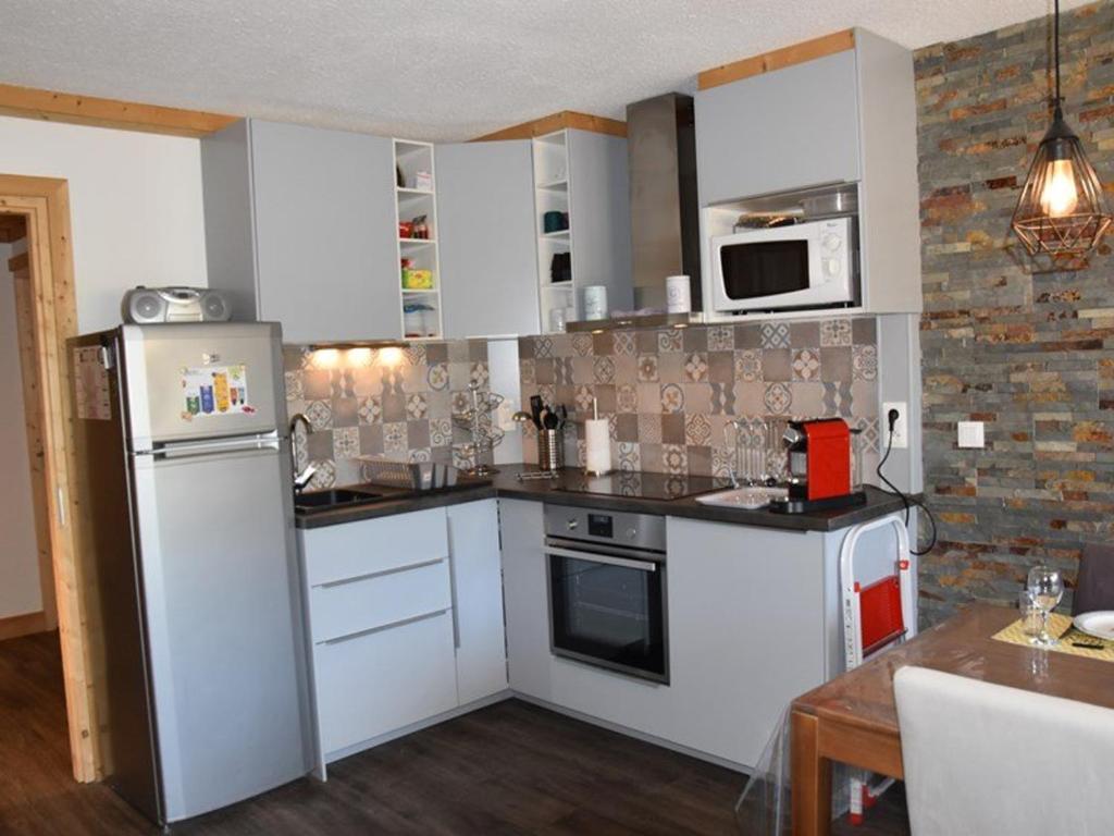Appartement avec balcon et vue sur montagne - FR-1-266-275 - 3