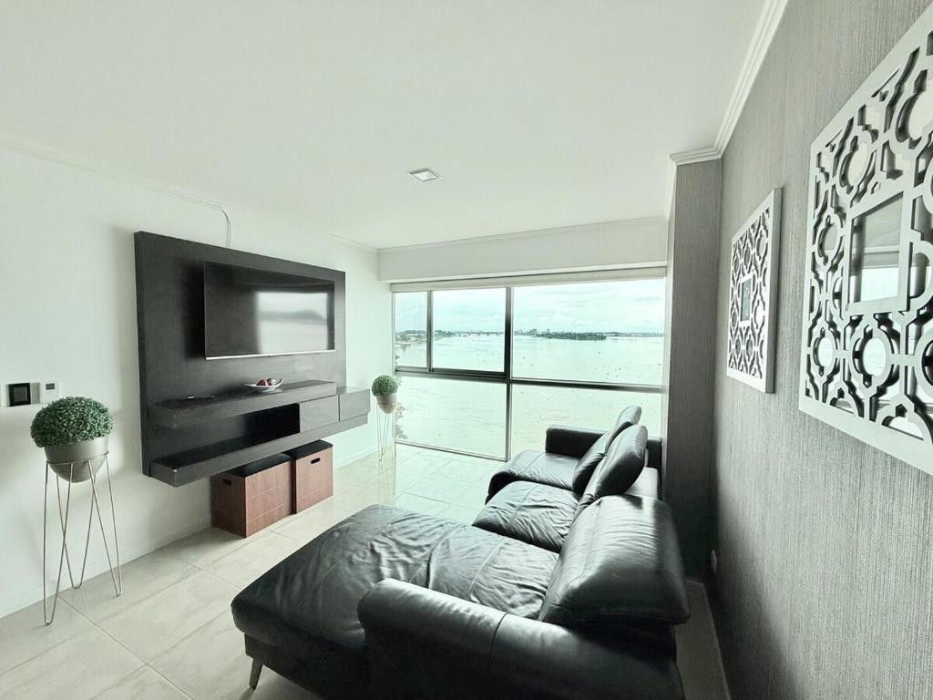 Suite con hermosa vista al río y piscina y jacuzzi RF2-304 - 3