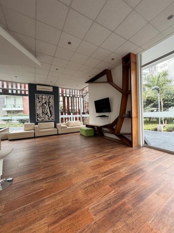 Spacious and comfortable furnished apartment - 3