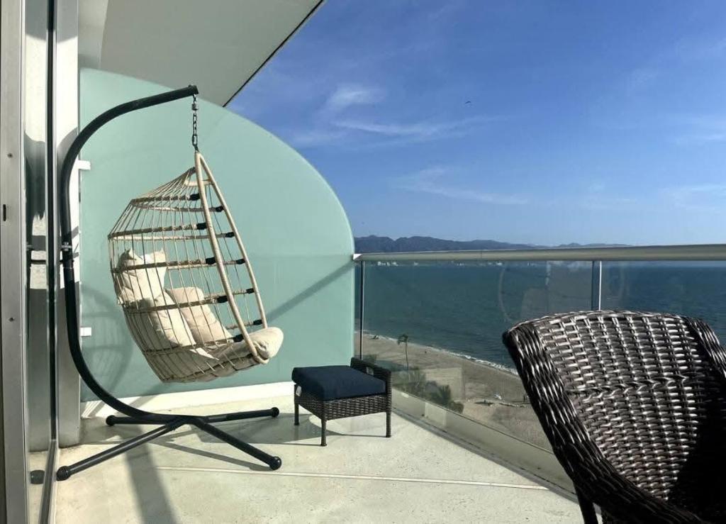 Peninsula Condominiums, Hotel Zone, PV - 4