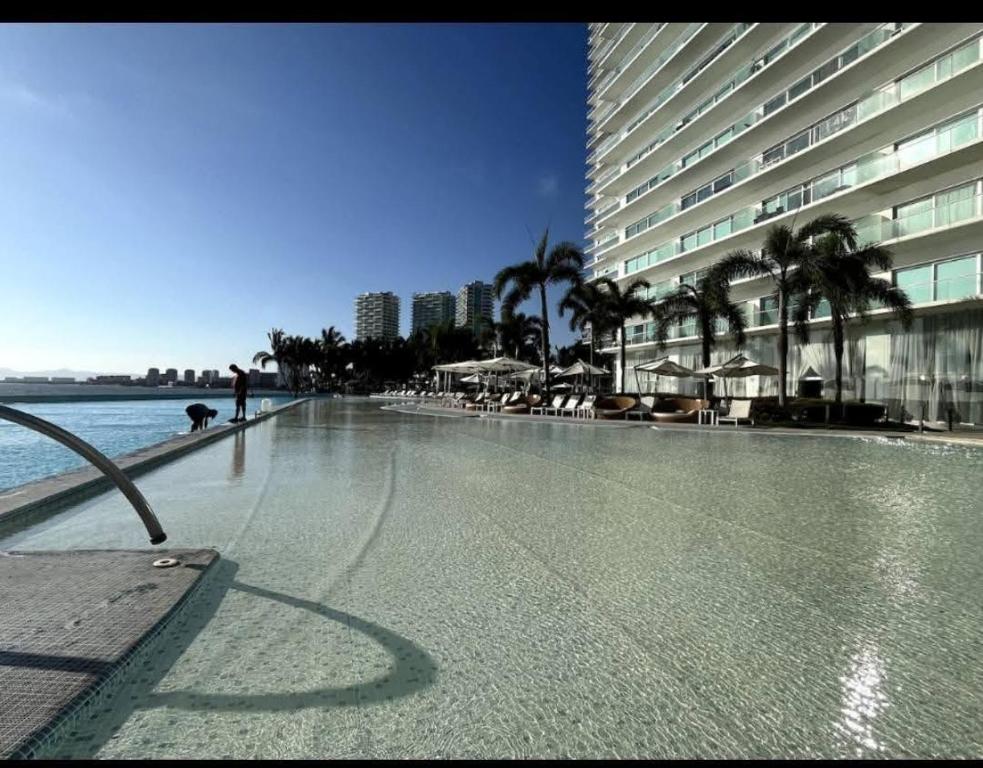 Peninsula Condominiums, Hotel Zone, PV - 1