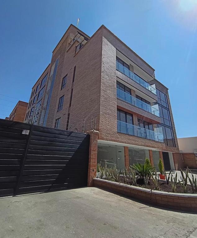 2BR New Penthouse amazing View Pool and Parking - 2