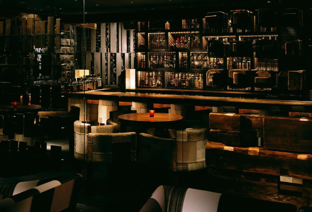 Bar/lounge