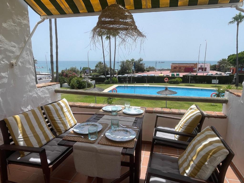 Precioso apartamento en primera línea de playa de la Barrosa - 3
