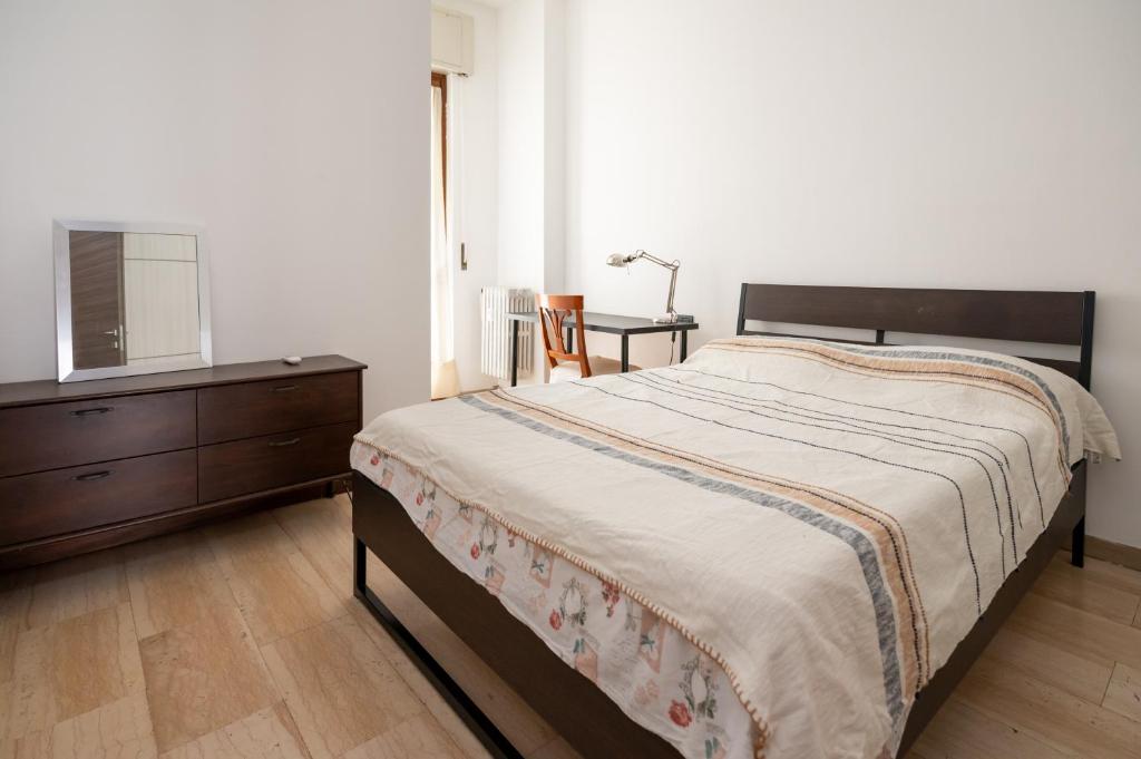Spacious Aparment 10 mins walk from Duomo - 3