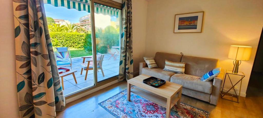 Private garden in the heart of Saint-Raphaël - 2