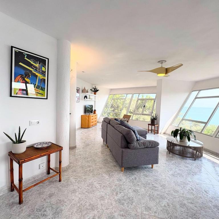 Boutique Benicassim retreat, panoramic sea views - 2