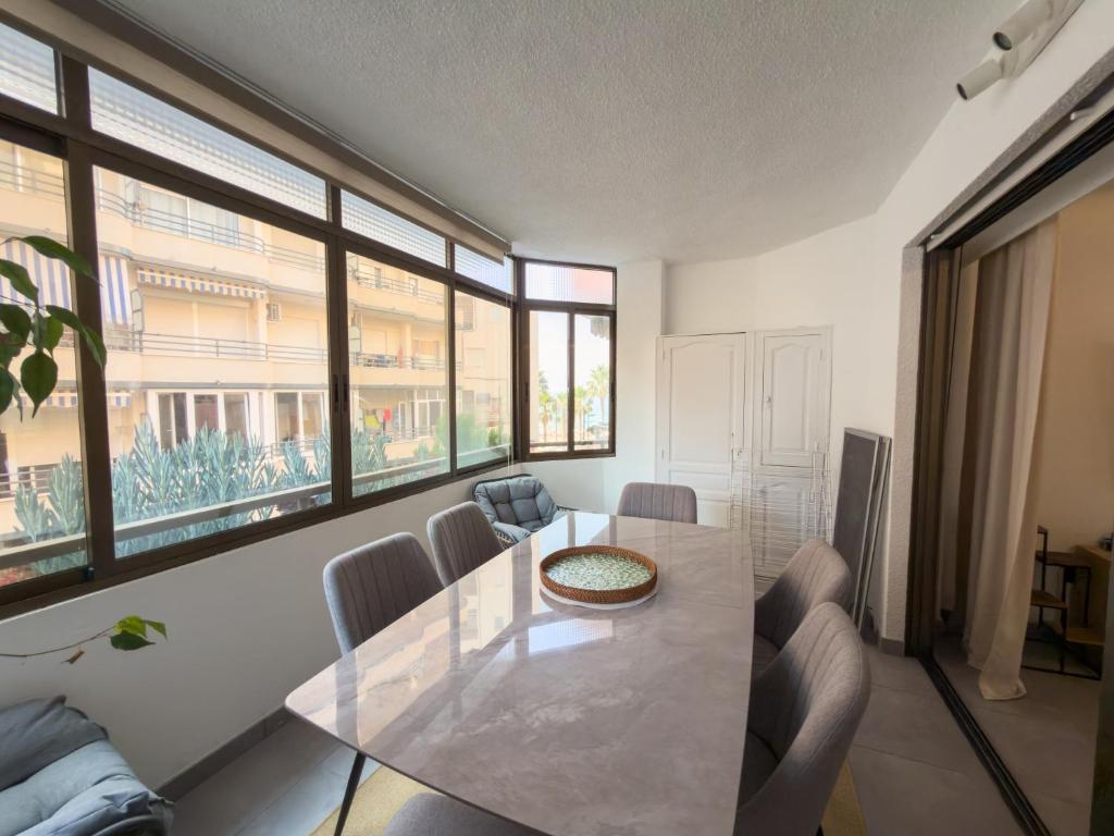 Modern Beachside 2-bed Apartment in Calpe Centre - 5