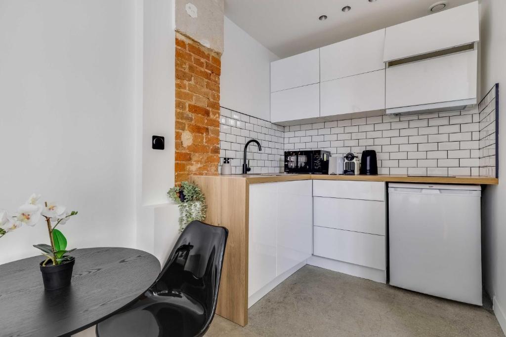Charming Studio 2P - Canal Saint Martin - 2