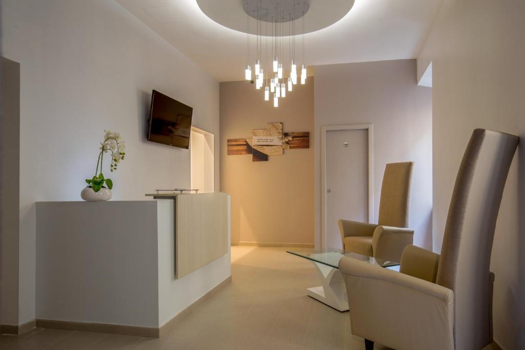 Borgognona Rooms — Hotel in Rome