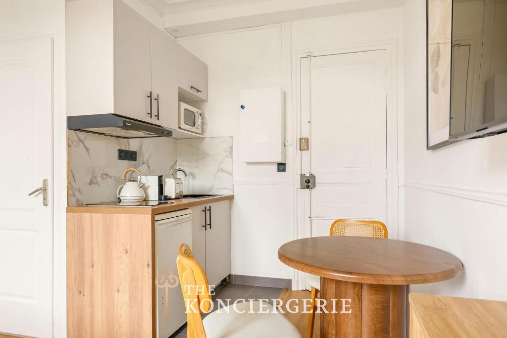 Studio contemporain Elegance parisienne 2 personnes - 4