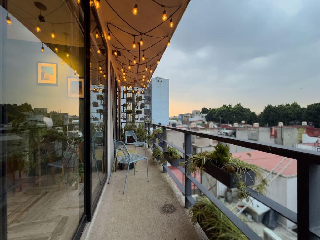 Roma-Condesa · Oficina + monitor · King · Top 5% - 5