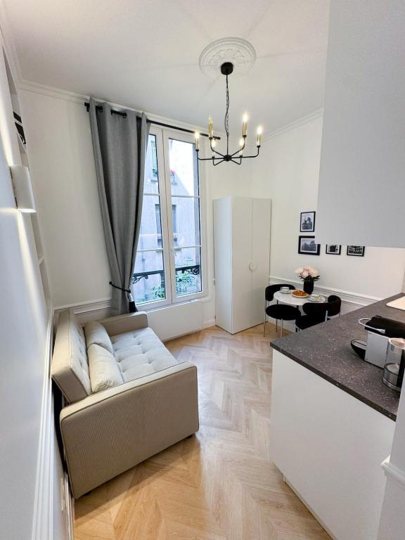 Studio room in the heart of Paris - Rue Montorgueil - 1