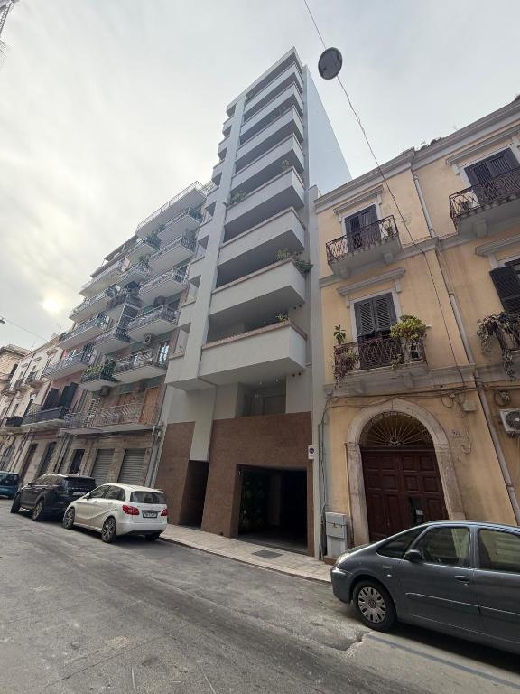 Calefati P9 Modern Design Apartment in Bari City Center - 4
