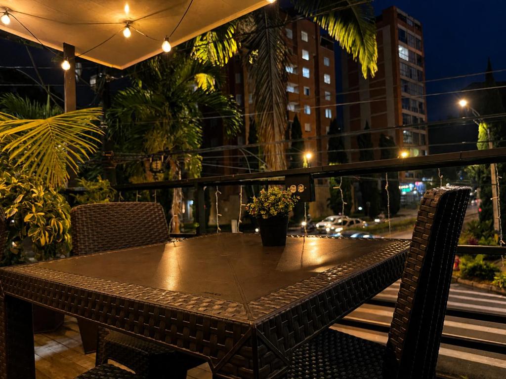 Hotel Laureles Palo Alto - 4