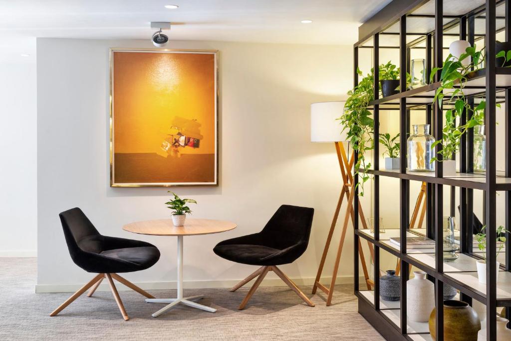 フロント・ロビー