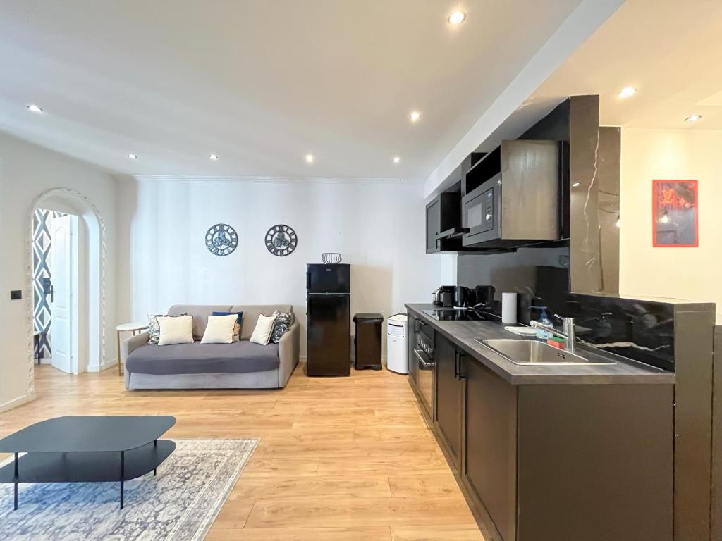 UrbanFlat 105 - Large Apartment in Paris Haussmann Opera - 3