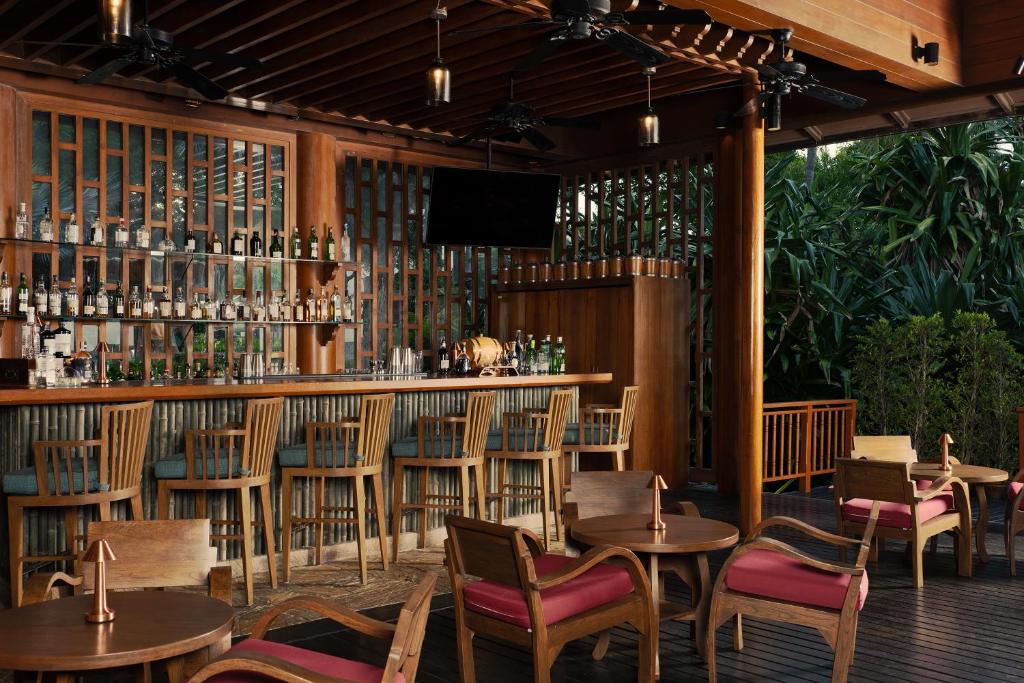 Pub/Lounge