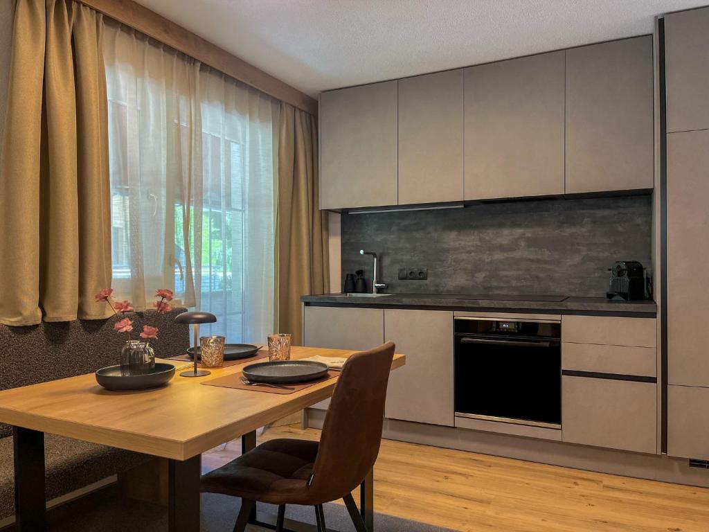 Xenia Apartments - 5