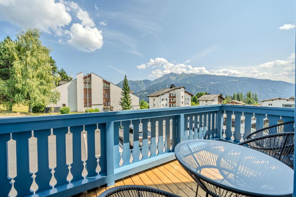 Freestyle Alpine Design-Studios - Pool, Parking & Balcony in Center Laax by BlueHills Vacations - 3