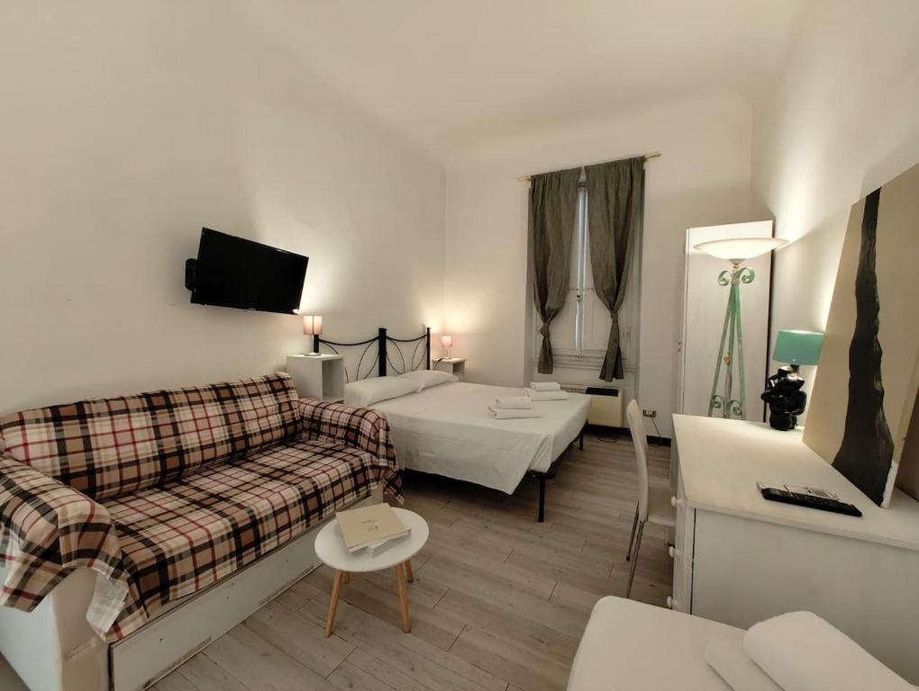 Borgognissanti White - 1