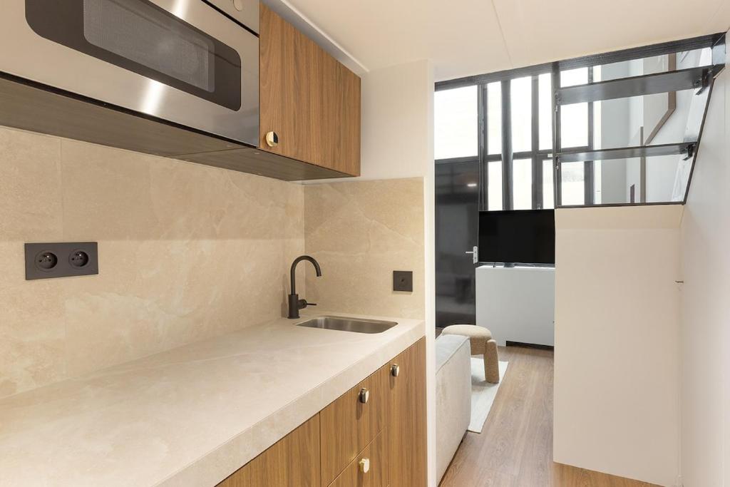 Luxury Apartment with AC in Paris City Center - 5