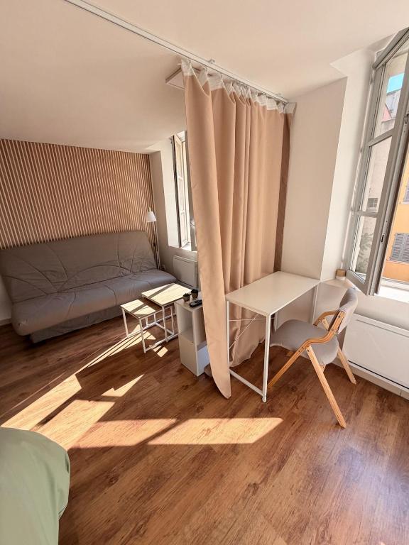 Appartement centre historique de Toulon - 2