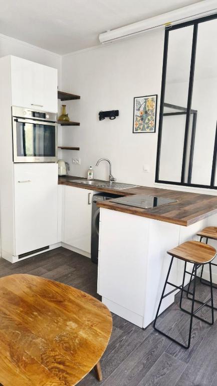 Apartment in Buttes-Chaumont with courtyard - 4