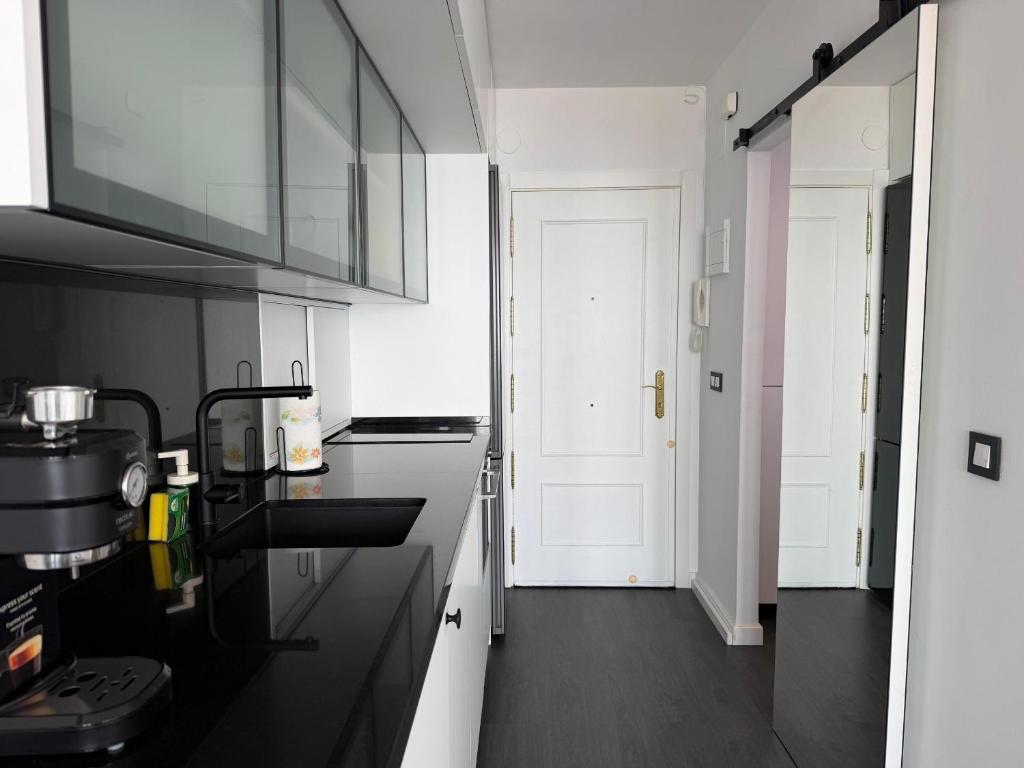 Casa Dalias II - Sea View Studio Downtown - 3