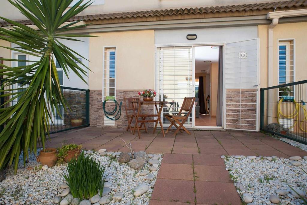Tu adosado con piscina y pádel en Oropesa 55 - 3