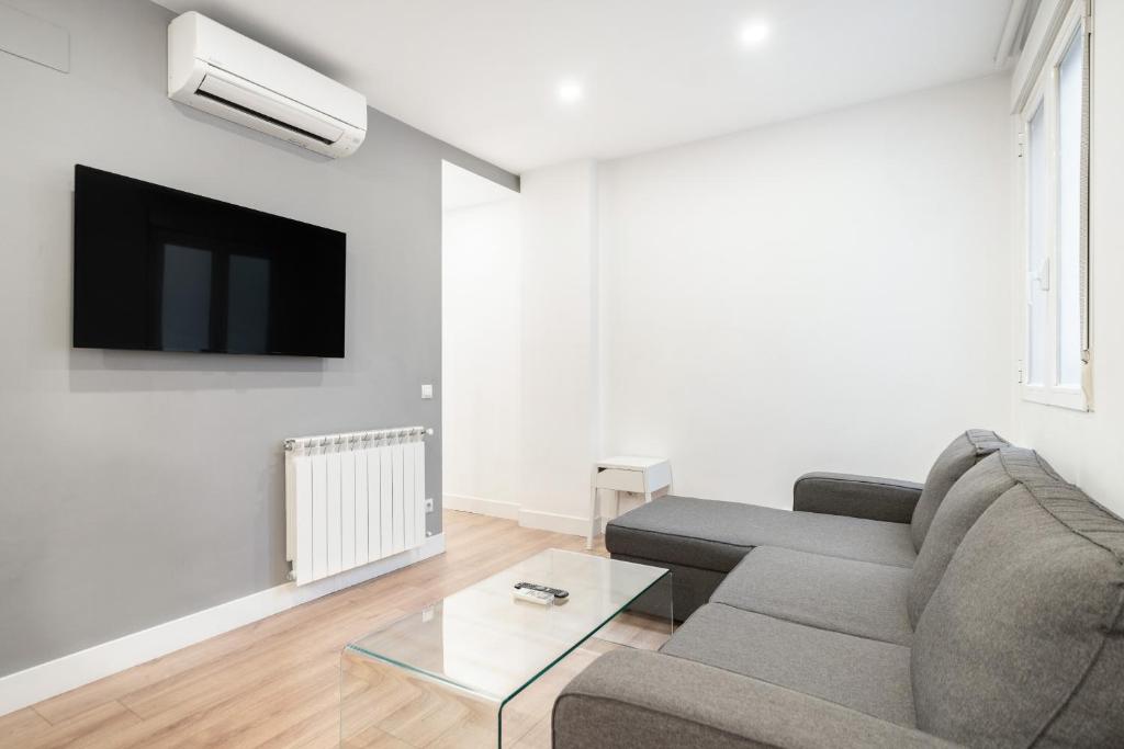 Velazquez Suites Executive 2BR Apartment ALQUILER TEMPORAL - 4