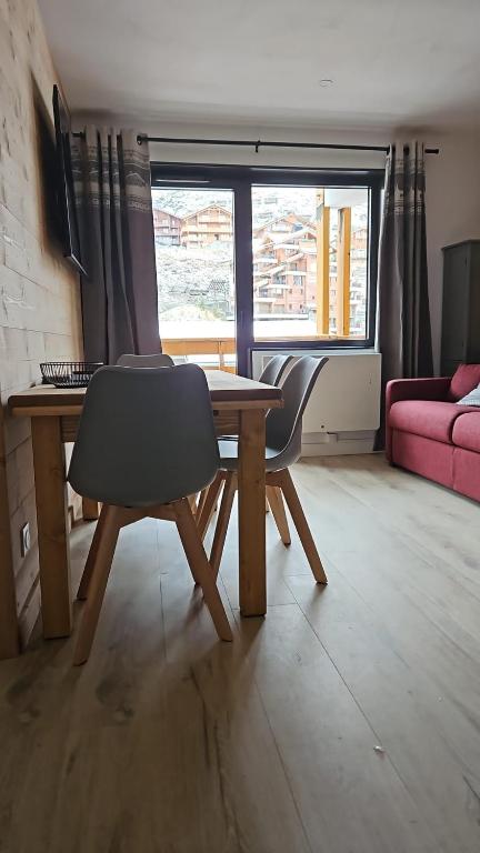 Cozy chalet top heart of Val Thorens ski in out - 5