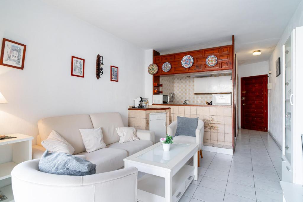 Corona 204 Apartments Casasol - 2
