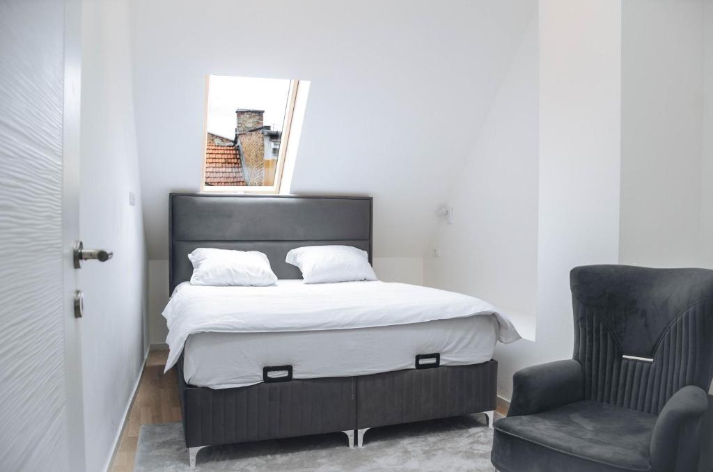 Engadin's Modern Central Studio - 4