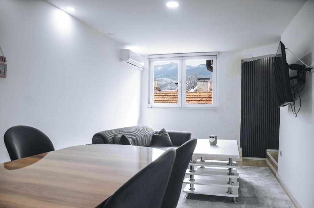 Engadin's Modern Central Studio - 5