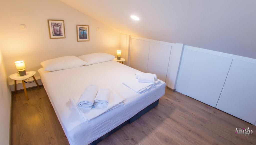 Enigma 1 Apartments Mostar - Private parking - 3