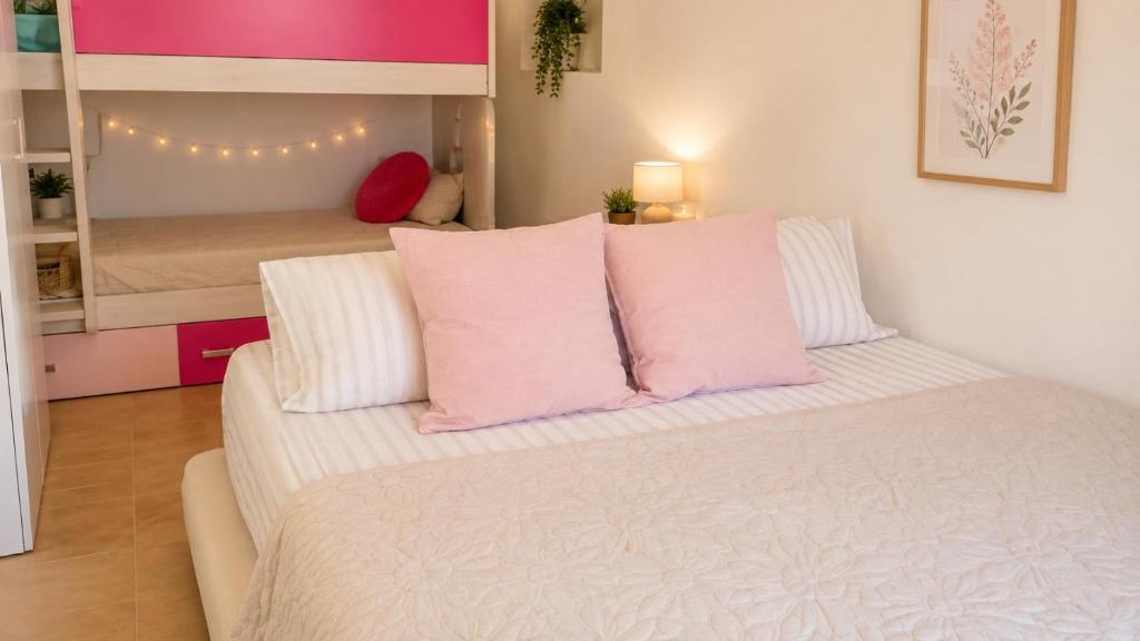 2 bedrooms and 2 suny terraces - 1