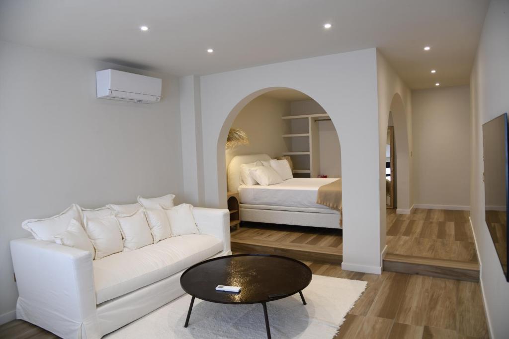 Amber Apartment 4 - 1