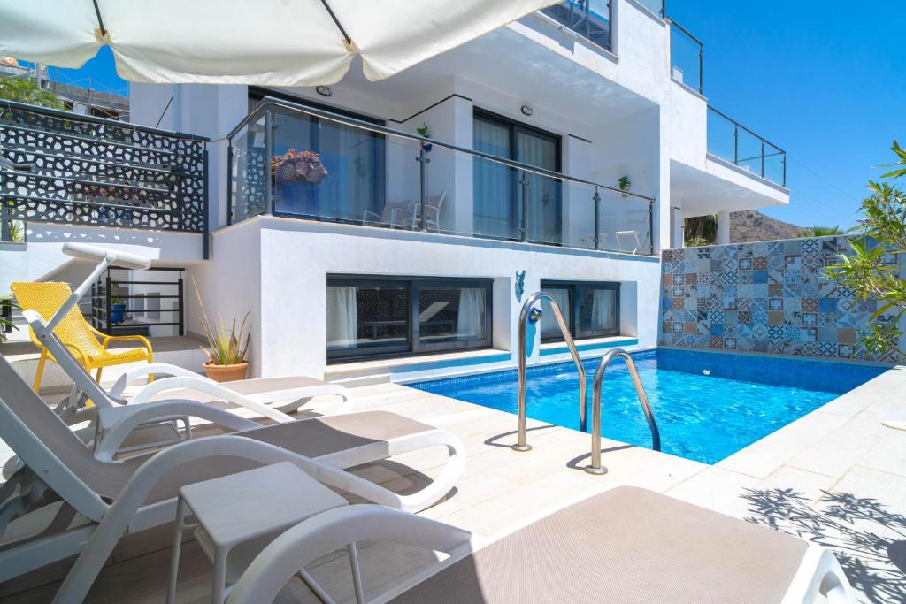 Villa Luxuria Private Pool - 1