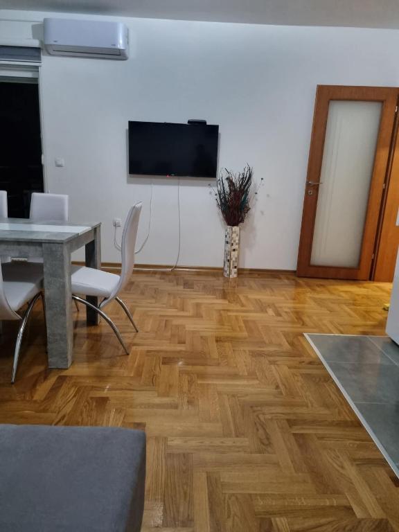BN Apartman - centar grada - 5